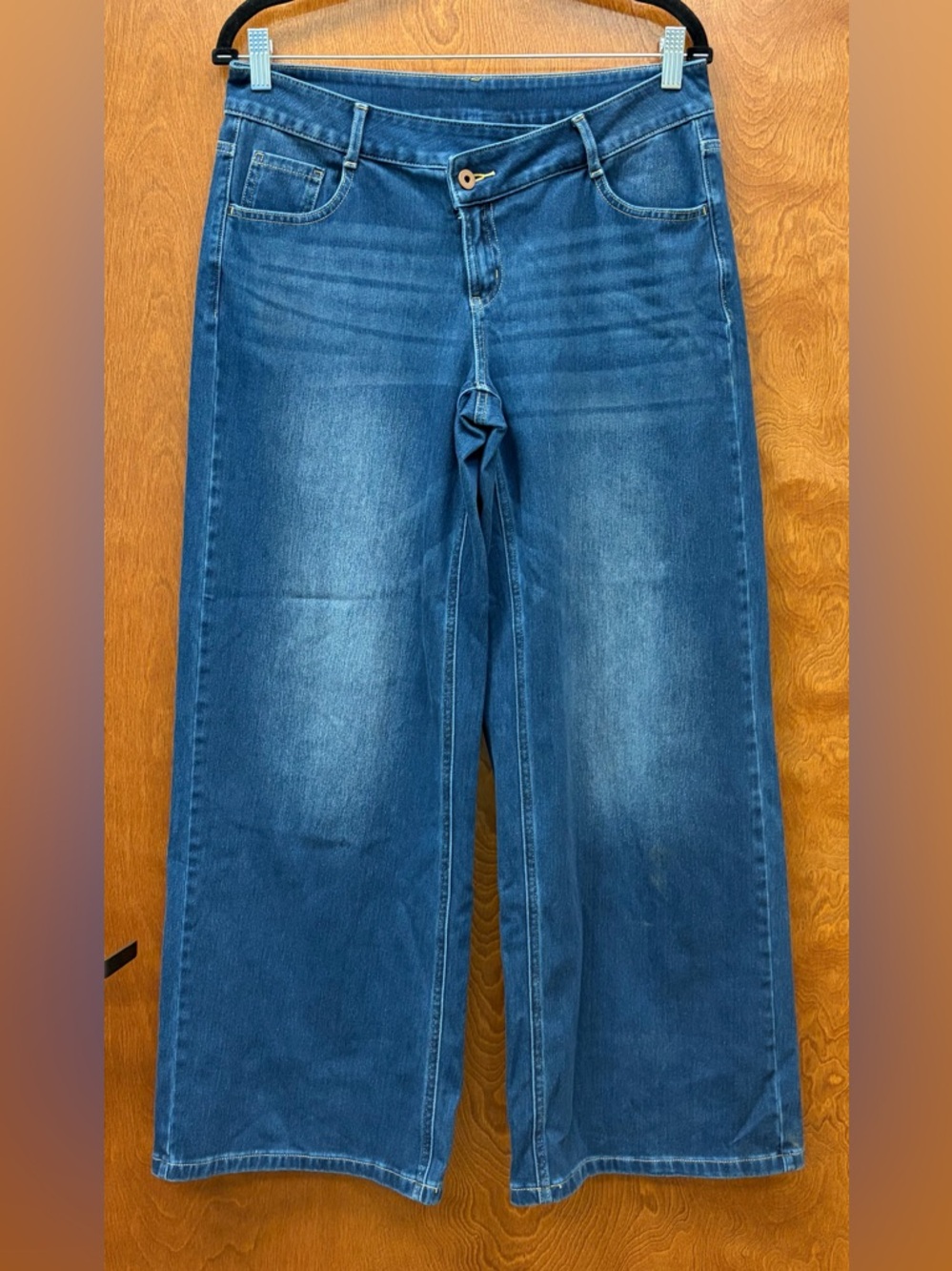 HALARA Flex Asymmetric Low Waisted Washed Casual Baggy Jeans w/ Pockets Small